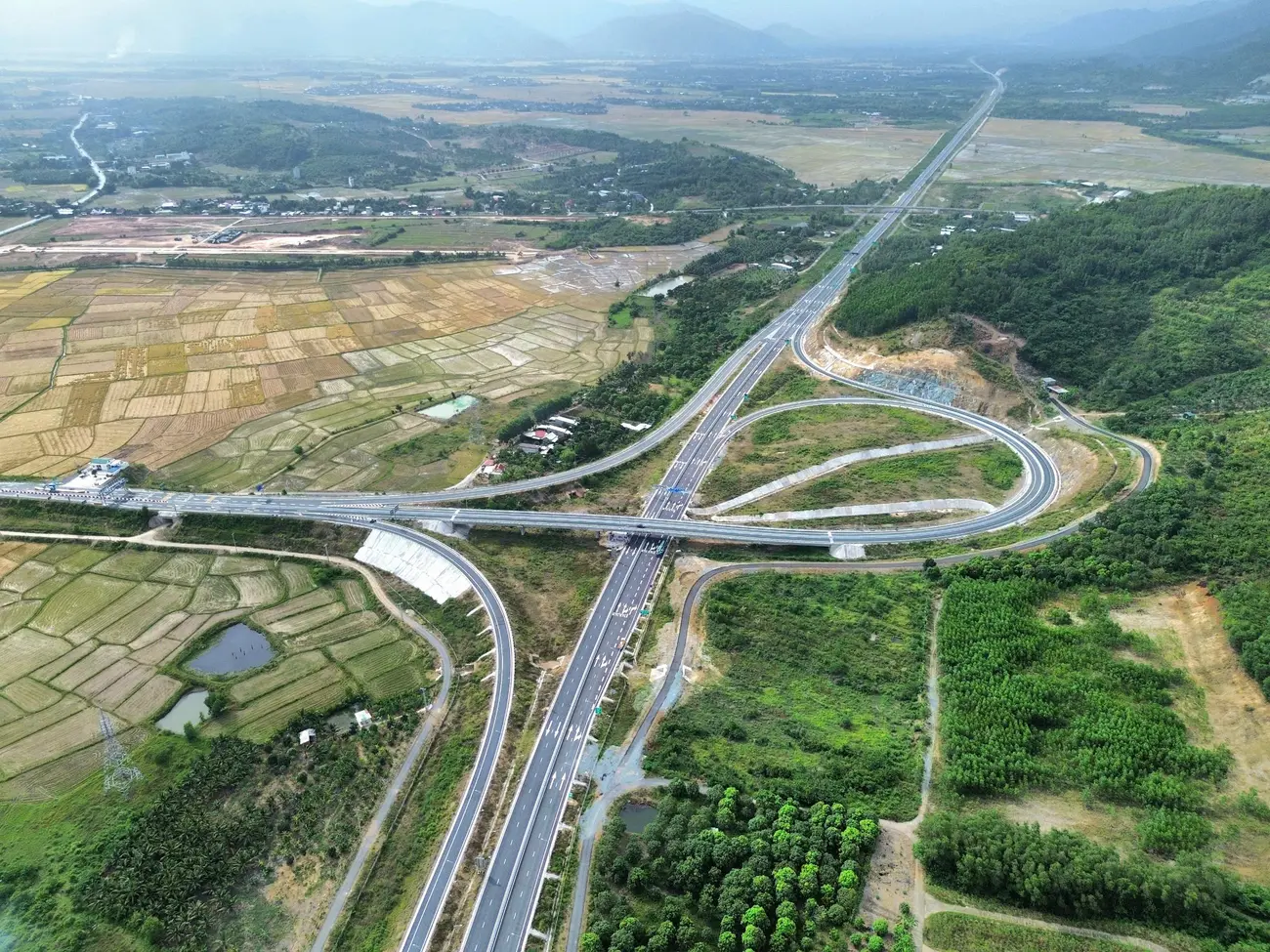 Hạ tầng bứt phá tạo cú hích cho La Tiên Villa Nha Trang, tiềm năng đầu tư nghỉ dưỡng tăng cao.