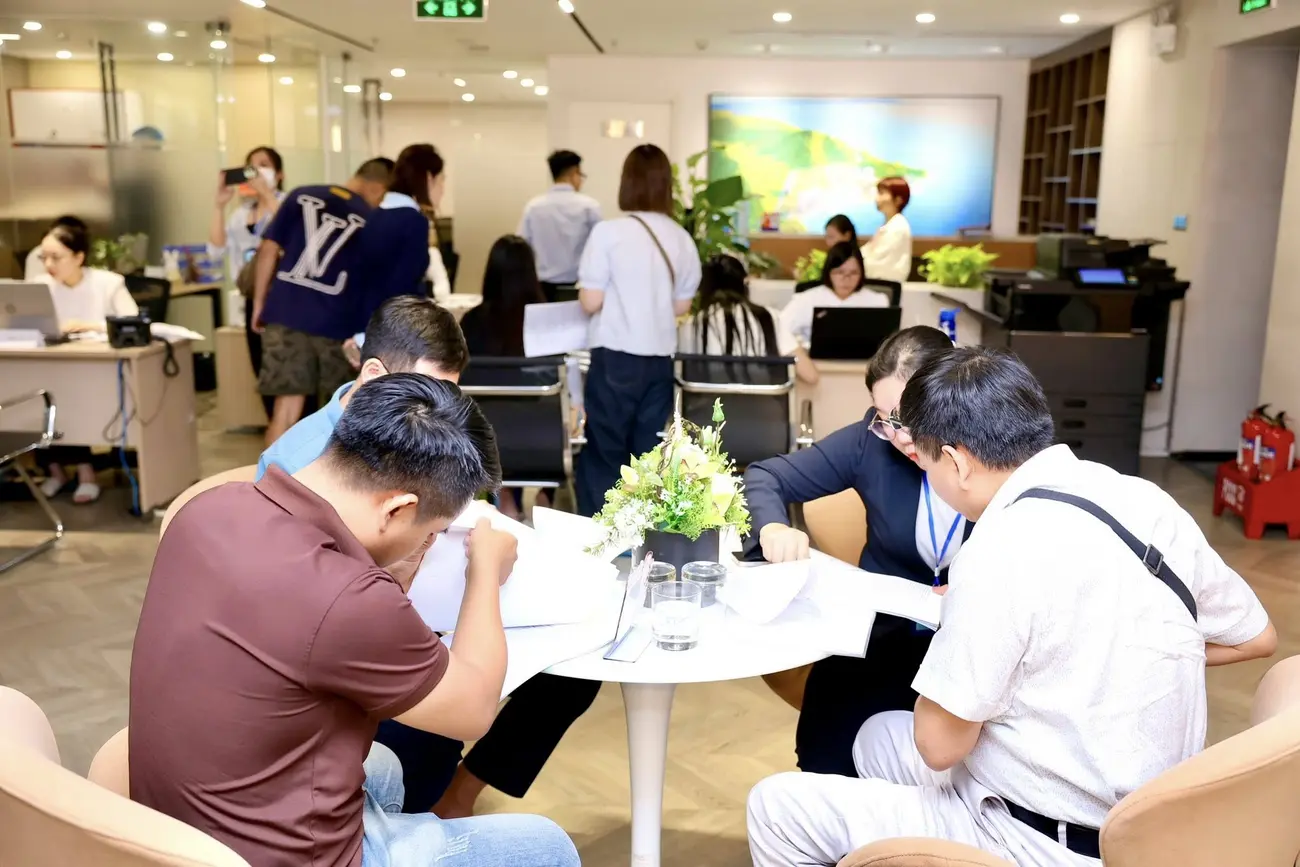 Không khí nhộn nhịp tại buổi ký kết HĐMB tại La Tiên Villa ở 3 miền đất nước.