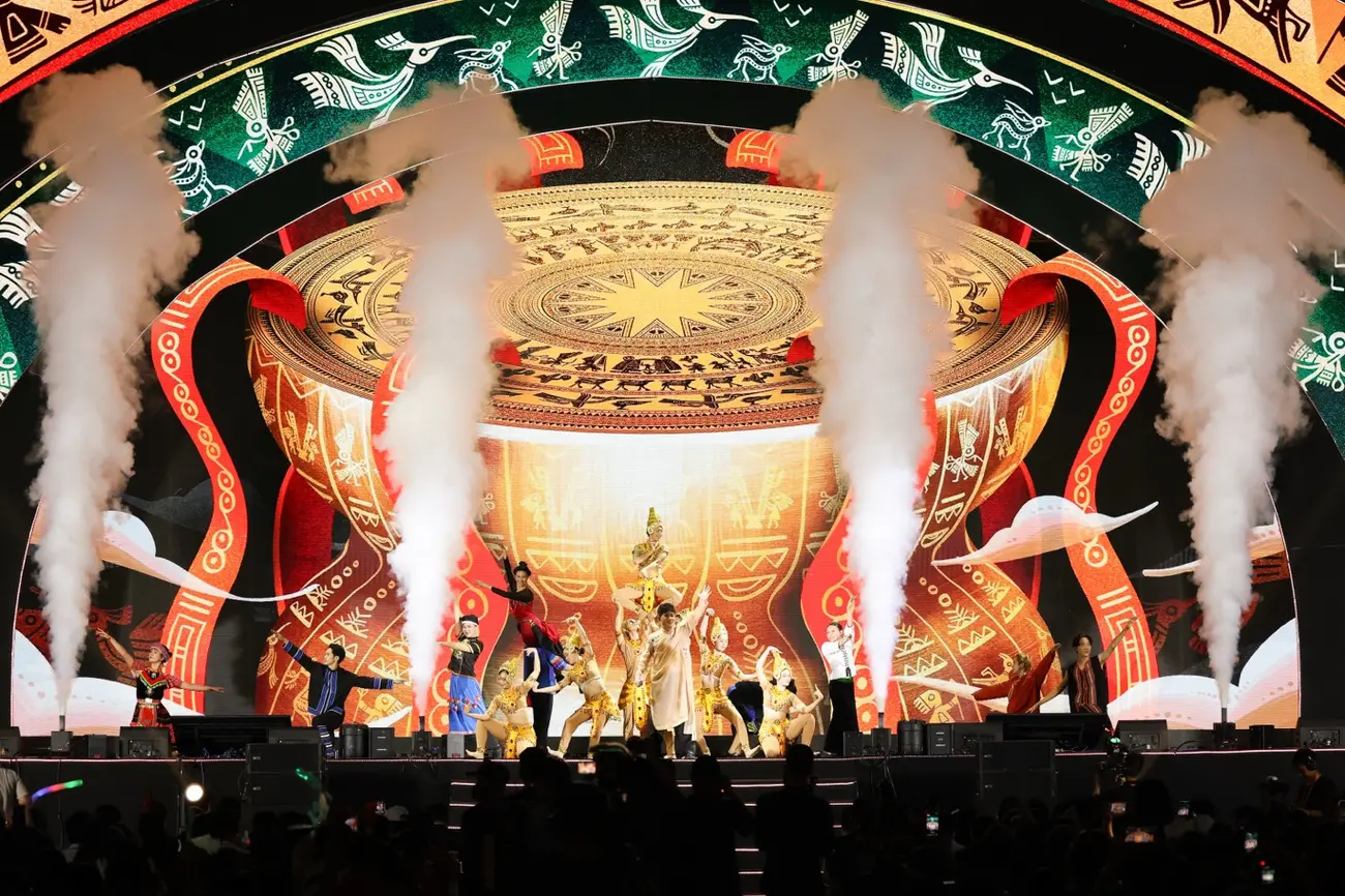Khởi động La Tiên Villa Nha Trang với sự kiện Sóng Vọng Miền Tiên tại Quảng trường Trống Đồng.